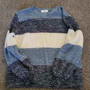 Zenana Sweater, Blur ans White, Size Medium.